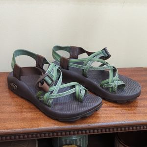 Women's Chaco toe Sandals